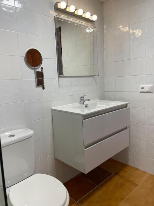 Apartamento Amura En Playa De Las Cucharas كوستا تاغيسي المظهر الخارجي الصورة