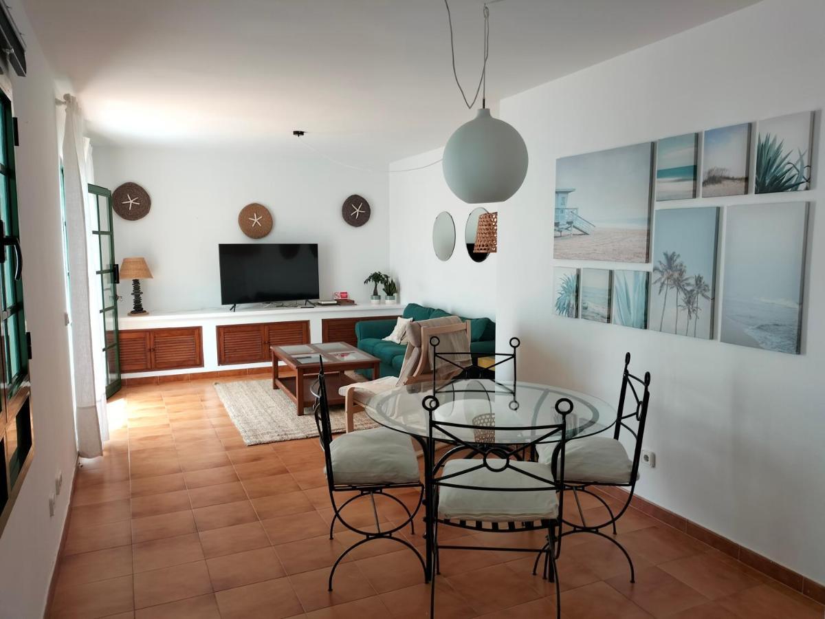 Apartamento Amura En Playa De Las Cucharas كوستا تاغيسي المظهر الخارجي الصورة